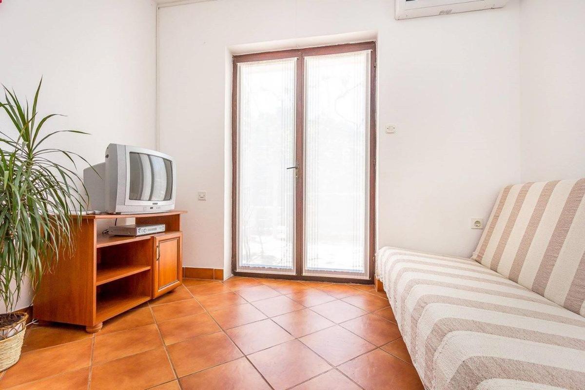 Apartments Dragica Valbandon エクステリア 写真