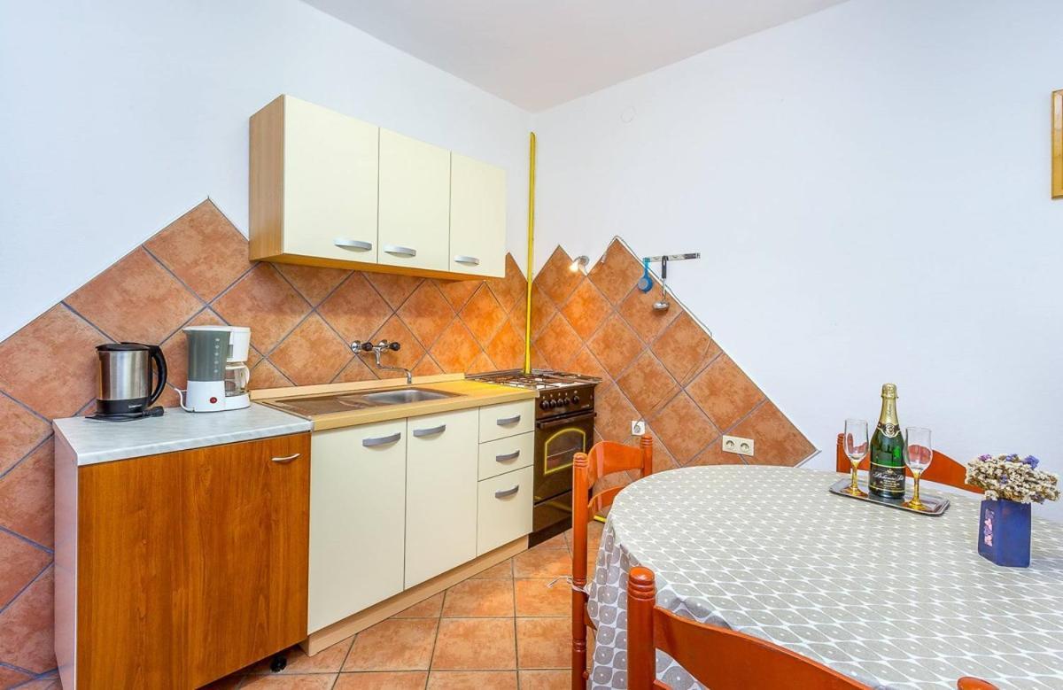 Apartments Dragica Valbandon エクステリア 写真