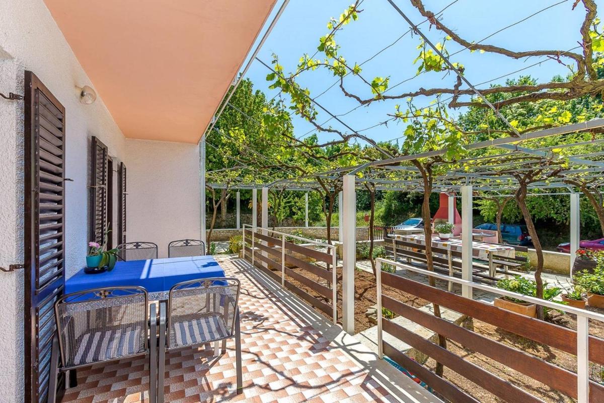 Apartments Dragica Valbandon エクステリア 写真