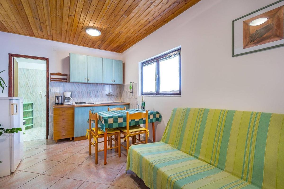 Apartments Dragica Valbandon エクステリア 写真
