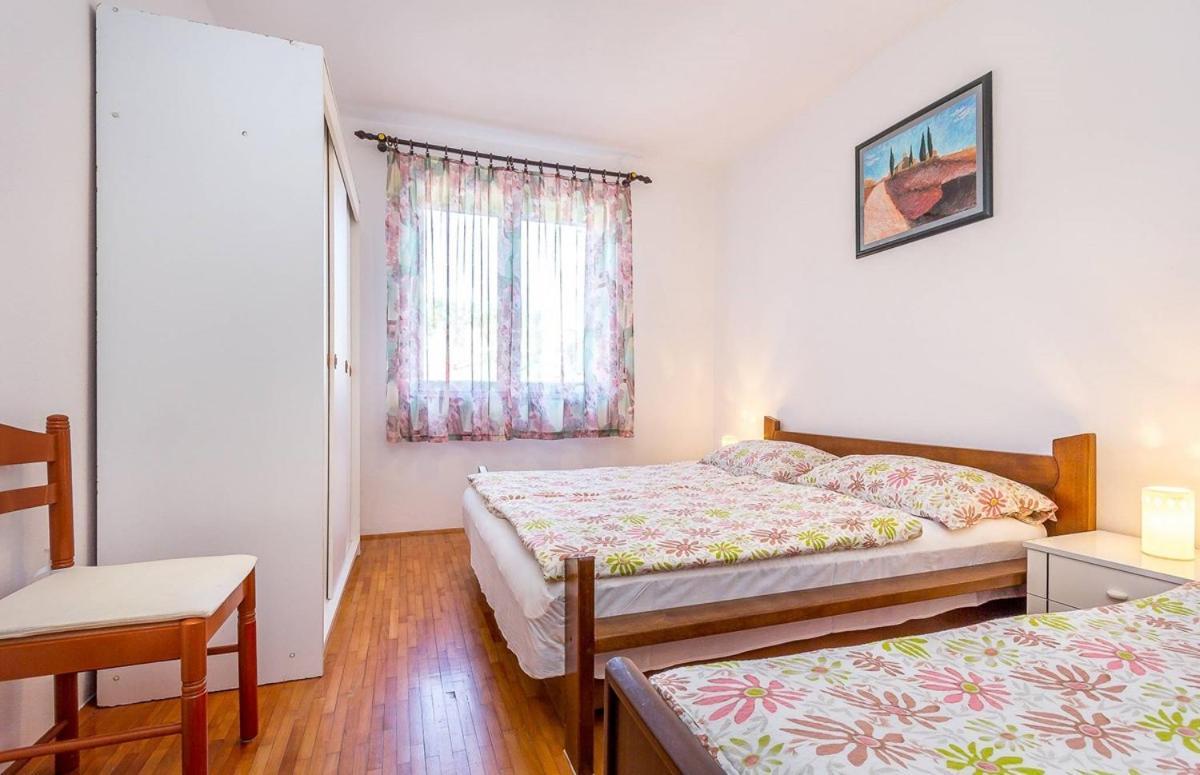 Apartments Dragica Valbandon エクステリア 写真